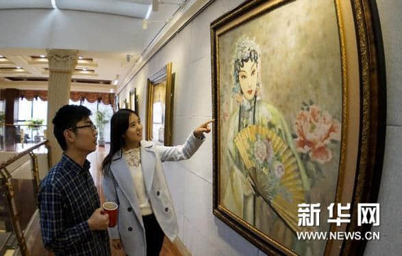(晚报)青年女画家米巧铭油画艺术展在京举行